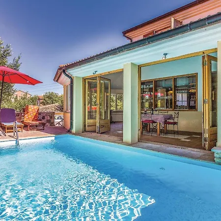Casa vacanze Lovely In With Kitchen *