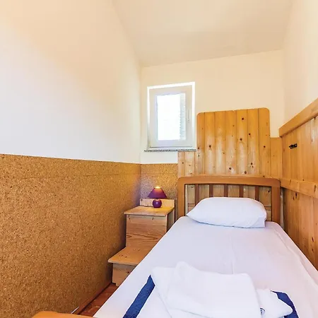 Lovely In With Kitchen Holiday home *